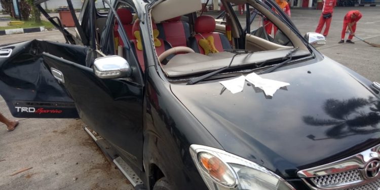 Mobil Avanza Hitam Meledak di SPBU