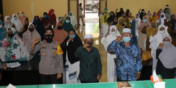 AKBP Juliani Prihartini Ingatkan Bahaya Gadget pada Anak
