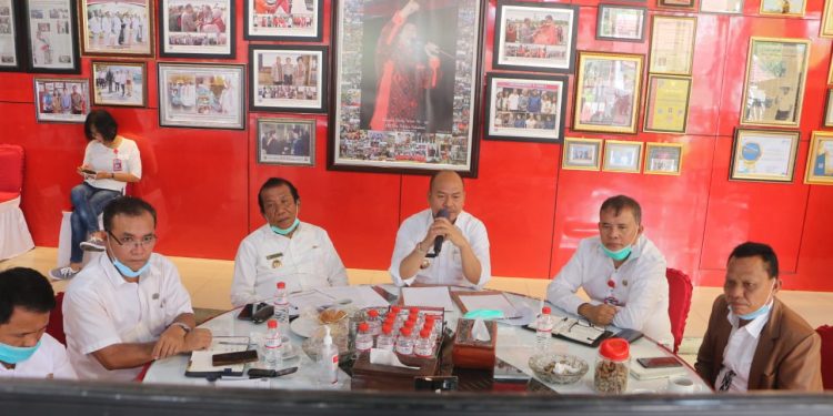 Bupati Taput Gelar Diskusi Bahas Rencana Pemetaan Program Studi Pariwisata Untara melalui Zoom Meeting Bupati Taput Gelar Diskusi Bahas Rencana Pemetaan Program Studi Pariwisata Untara melalui Zoom Meeting
