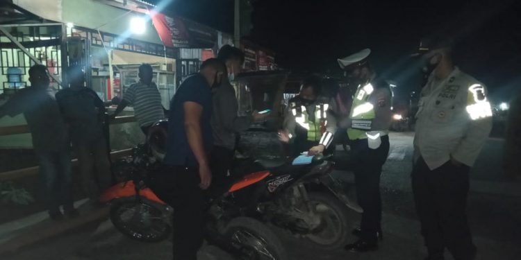 Kapolres Tapteng Perintahkan Razia Penggunaan Knalpot Blong yang Resahkan Warga Kapolres Tapteng Perintahkan Razia Penggunaan Knalpot Blong yang Resahkan Warga