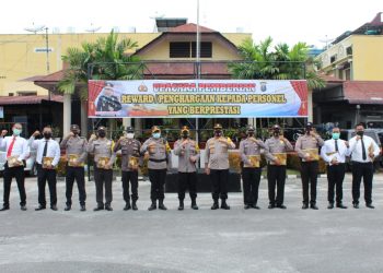 Selamat! 10 Personil Berprestasi di Polres Pematangsiantar Dapat Reward