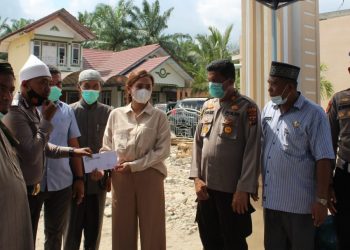 Polres Labuhanbatu dan Bhayangkari Laksanakan Baksos Peduli Masyarakat
