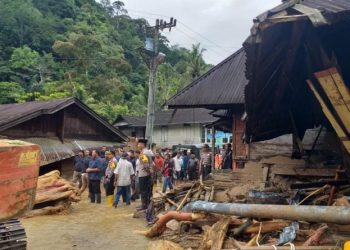 Poldasu Turunkan Tim Usut Penyebab Banjir Bandang Madina