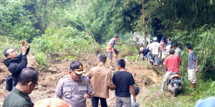 Hujan Deras Sebabkan Banjir dan Longsor di Sejumlah lokasi di Bogor