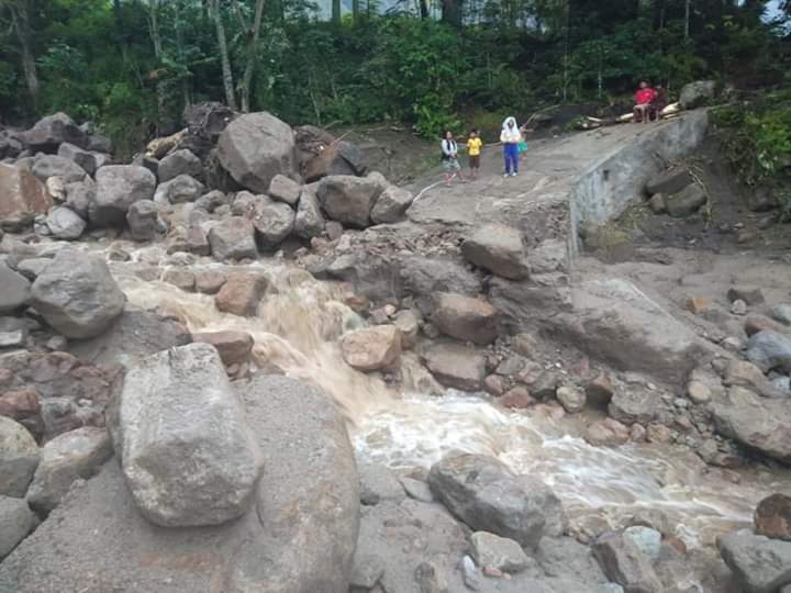 Bencana Banjir di Samosir Rusak Pelabuhan Penyeberangan, Sebagian Warga Mengungsi