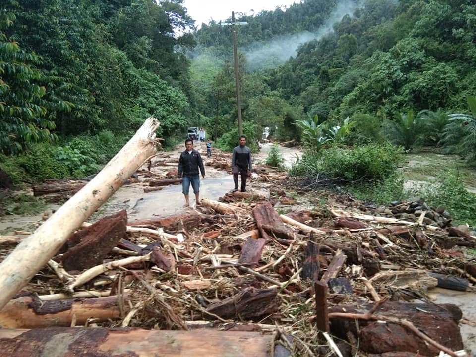 Banjir di Tapteng, Pasutri Nasim Sihotang dan Tiarbin Sihombing Dikabarkan Hilang