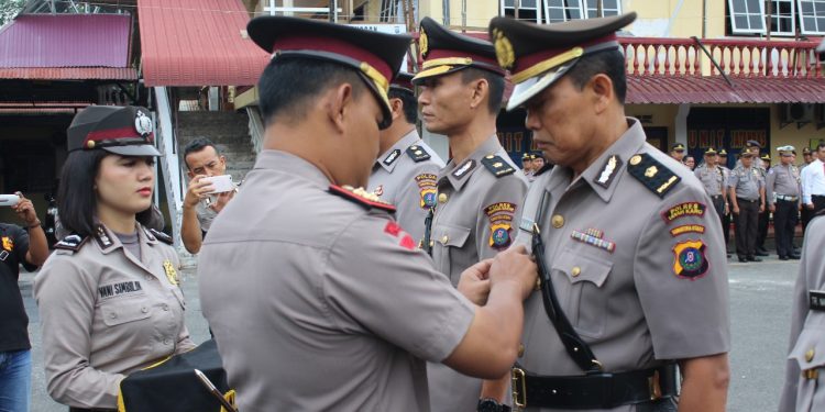Upacara Pergantian Tiga Pejabat Polres Siantar, Kapolsek Siantar Barat Diganti