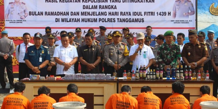 Sejumlah Barangbukti Kejahatan dan Hasil Operasi Selama Ramadhan Dimusnahkan Sejumlah Barangbukti Kejahatan dan Hasil Operasi Selama Ramadhan Dimusnahkan