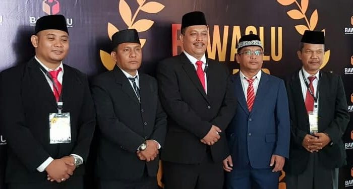 Bawaslu Simalungun Temukan Ribuan Daftar Pemilih Ganda Bawaslu Simalungun Temukan Ribuan Daftar Pemilih Ganda