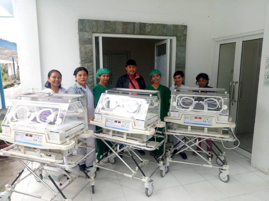 Bayi Perempuan Kembar Tiga dari Pasangan Polisi dan Bidan Lahir di Samosir