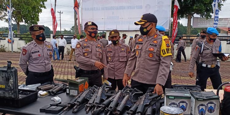 Kapolres Humbahas AKBP Ronny Nicolas Sidabutar Cek Kesiapan Pengamanan Pilkada Humbahas 2020 Kapolres Humbahas AKBP Ronny Nicolas Sidabutar Cek Kesiapan Pengamanan Pilkada Humbahas 2020