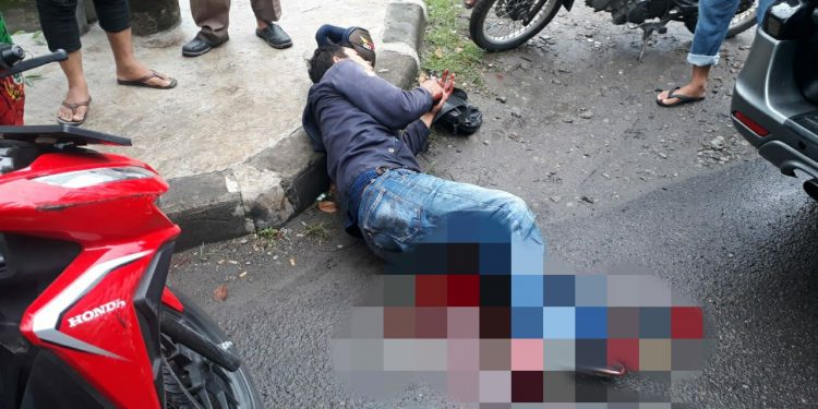 Sabar Parulian Manik Ditabrak Truk, Supir Pilih Kabur dan Tinggalkan Kendaraannya Sabar Parulian Manik Ditabrak Truk, Supir Pilih Kabur dan Tinggalkan Kendaraannya