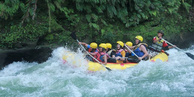 Rafting Sei Bahbolon, Wisata Pemacu Adrenalin Cocok untuk Rafting bagi Pemula Rafting Sei Bahbolon, Wisata Pemacu Adrenalin Cocok untuk Rafting bagi Pemula