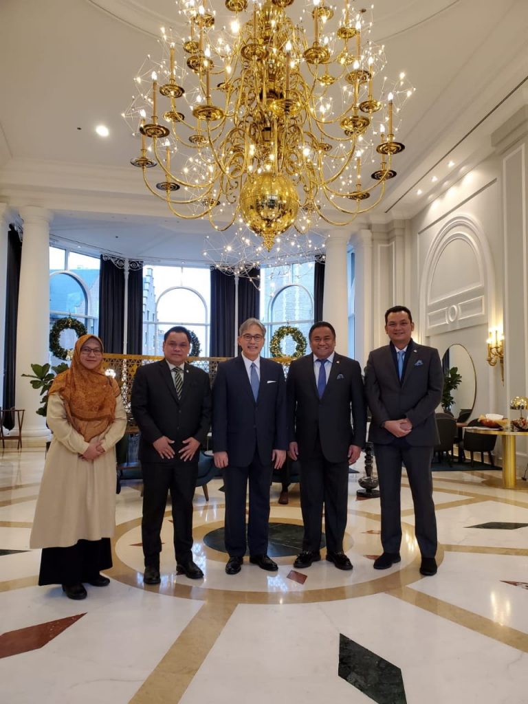 Martin Manurung: Kunjungan Delegasi DPR RI ke Swiss dan Belgia Misi Membuka Perdagangan Komoditas Indonesia Martin Manurung: Kunjungan Delegasi DPR RI ke Swiss dan Belgia Misi Membuka Perdagangan Komoditas Indonesia