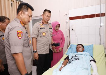 Korban Ledakan Bom di Polrestabes Medan Dirawat di RS Bhayangkara, Polisi Geledah Rumah Pelaku dan Mertuanya