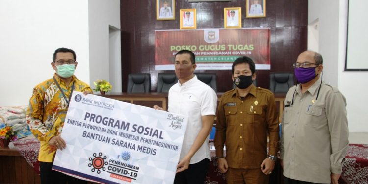 Gugus Tugas Percepatan Penanganan Covid-19 Siantar Terima Donasi dari Bank Indonesia