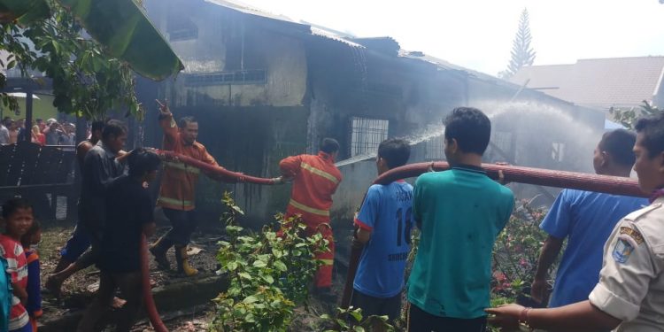 Di Siantar Heboh Kebakaran Hotel, Di Binjai Puluhan Pekerja Pabrik Mancis Tewas Terpanggang Di Siantar Heboh Kebakaran Hotel, Di Binjai Puluhan Pekerja Pabrik Mancis Tewas Terpanggang
