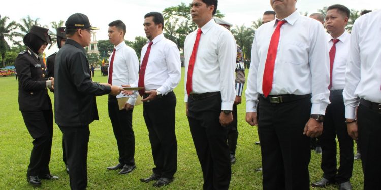 22 Personil Polres Binjai Dapat Penghargaan