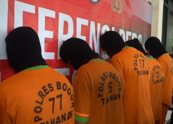 Suaminya Diikat, Dua Mobil dan Perhiasan Emas Digasak Kawanan Rampok