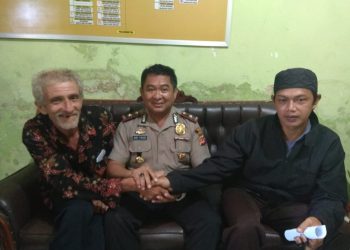 Polsek Ciampea Tangani Kejadian Viralnya Bule Yang Marah-Marah Karena Suara Sholawat Di Mushola