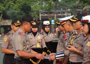 Sat Lantas Polres Bogor Terima Pengharhgaan dari Kapolda Jabar