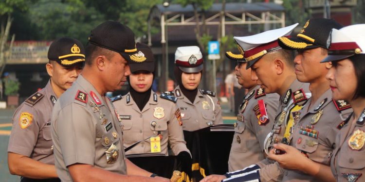 Sat Lantas Polres Bogor Terima Pengharhgaan dari Kapolda Jabar