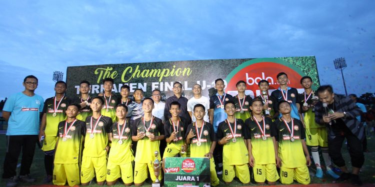 From North Sumatra To Belgium, Tiga Pesepakbola Muda Sumut Berlatih di Klub Belgia From North Sumatra To Belgium, Tiga Pesepakbola Muda Sumut Berlatih di Klub Belgia