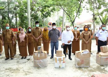 Bupati Bagikan Paket APD ke Seluruh Intansi Pemkab Labuhanbatu