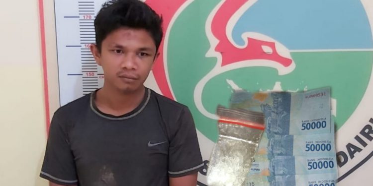 Melki Tinambunan Diciduk dari Lapangan Bola SMP N 1 Melki Tinambunan Diciduk dari Lapangan Bola SMP N 1
