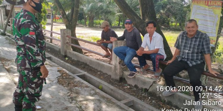 Himbau Masyarakat Agar Patuhi Protokol Kesehatan Anjuran Pemerintah Oleh Personel Kodim 0208/Asahan Melalui Koramil 08/PB Himbau Masyarakat Agar Patuhi Protokol Kesehatan Anjuran Pemerintah Oleh Personel Kodim 0208/Asahan Melalui Koramil 08/PB