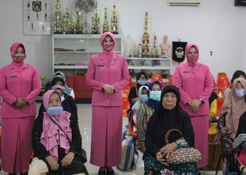 Bhayangkari Labuhanbatu Peduli dan Berbagi