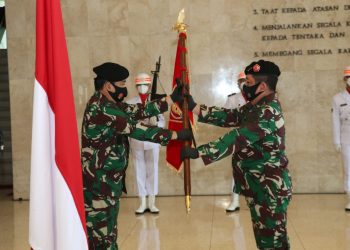 Panglima TNI Pimpin Penyerahan Jabatan Kabais TNI dan Sertijab Kapusku TNI