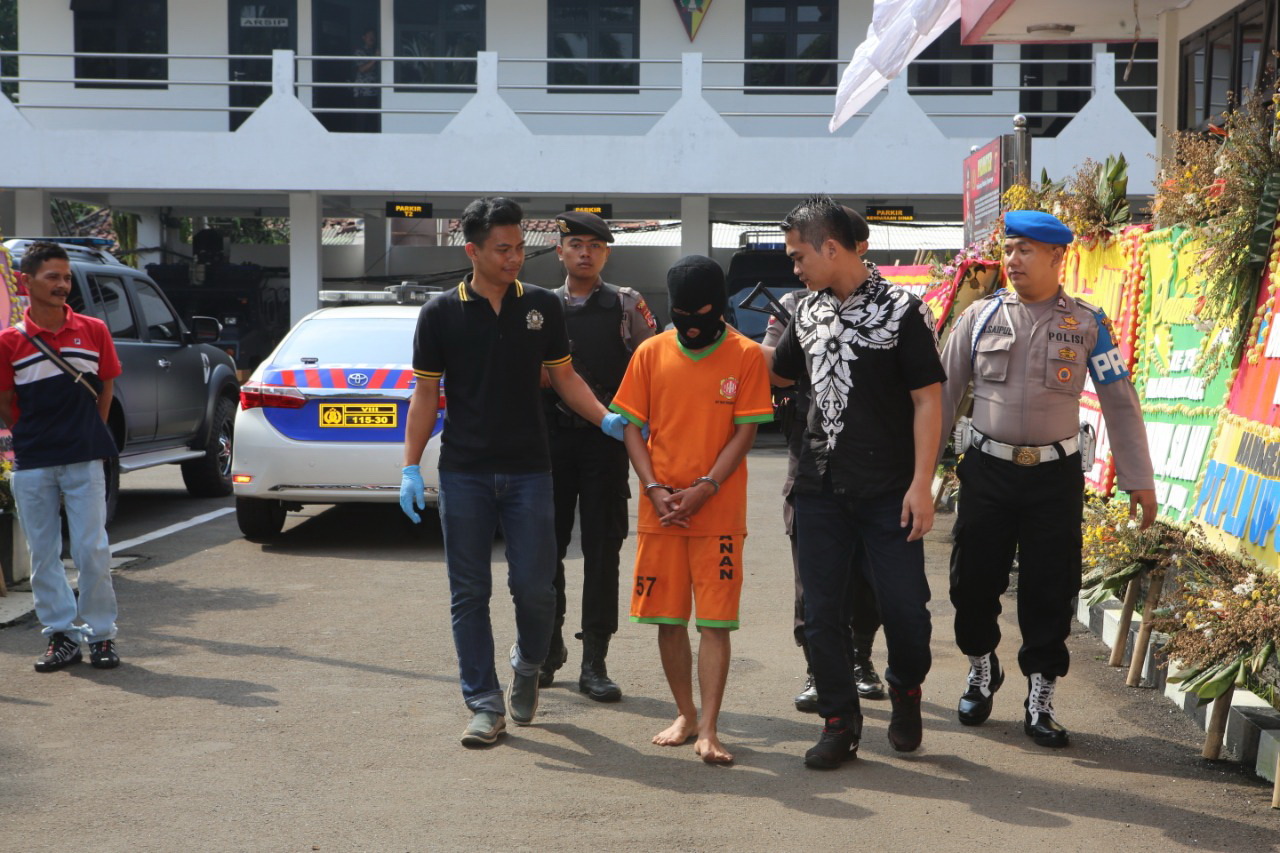 Melawan Saat Dicabuli, Seorang Bocah 7 Tahun Ditenggelamkan ke Ember Berisi Air Hingga Tewas