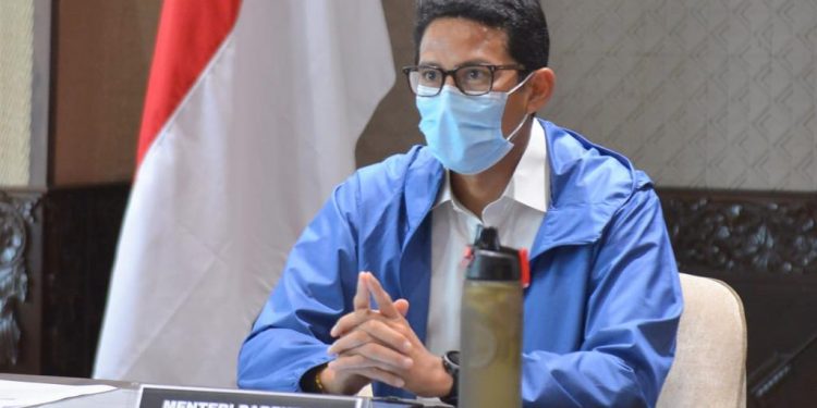 Menparekraf Ingin Tiap Daerah Buat Jaket Berkearifan Lokal Bangkitkan Ekonomi Kreatif Menparekraf Ingin Tiap Daerah Buat Jaket Berkearifan Lokal Bangkitkan Ekonomi Kreatif