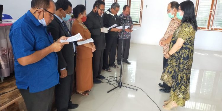 Ir Asner Silalahi MT Didoakan dan Diberangkatkan Para Pendeta HKBP Distrik V Sumatera Timur Ir Asner Silalahi MT Didoakan dan Diberangkatkan Para Pendeta HKBP Distrik V Sumatera Timur