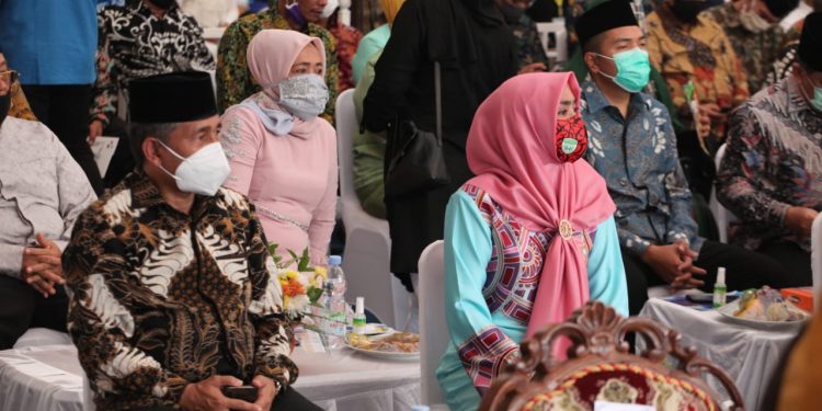 Syahputri Hefriansyah dan Pj Sekda Dampingi Kafilah Siantar di Pembukaan MTQ Sumut di Tebingtinggi
