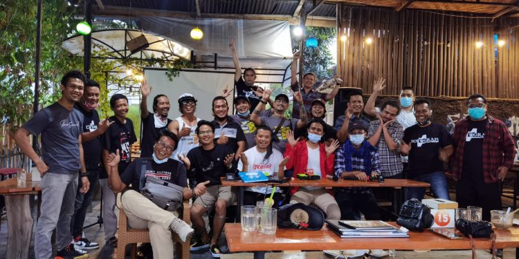 27 Fotografer di Siantar Ikuti Diskusi Fotografi Lensa Project 27 Fotografer di Siantar Ikuti Diskusi Fotografi Lensa Project