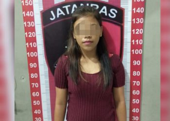 Gelapkan Handphone, Wanita Cantik asal Tapteng Dipolisikan