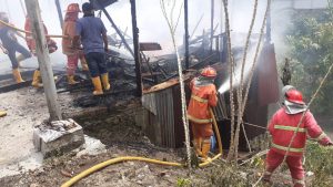 Rama boru Sidabutar Batal Ke Gereja, Rumahnya Dibakar Anaknya Boris Manurung
