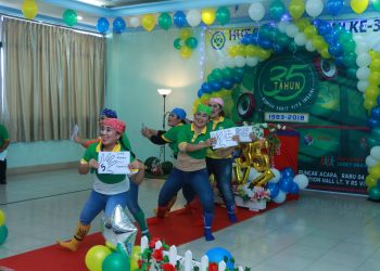 Tarian Cuci Tangan Meriahkan HUT ke 35 RS Vita Insani