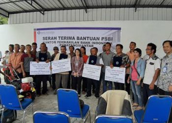 Bank Indonesia Serahkan Bantuan Mesin Cultivator Kepada Kelompok Tani di Siantar
