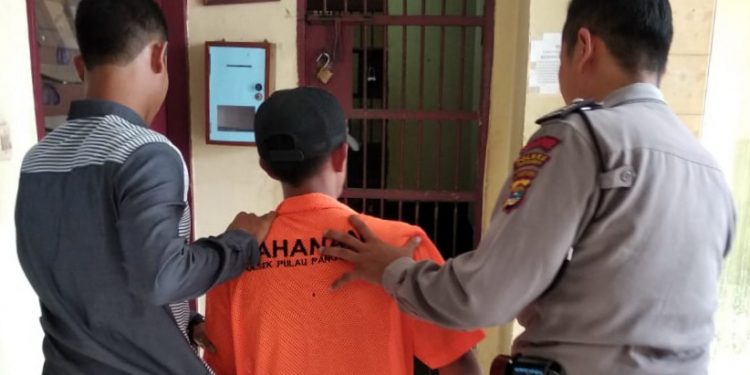 Curi Burung, Pria ini Dibekuk di Rumah Mertuanya Curi Burung, Pria ini Dibekuk di Rumah Mertuanya