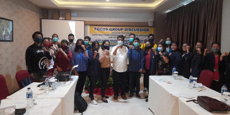FGD Aliansi Mahasiswa Simalungun, RHS: Yang Namanya Melawan Aturan, Saya Sikat Semua FGD Aliansi Mahasiswa Simalungun, RHS: Yang Namanya Melawan Aturan, Saya Sikat Semua