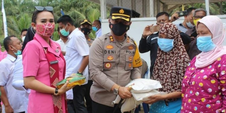 AKBP Deni Kurniawan Resmikan Kampung Tangguh Nusantara di Labusel