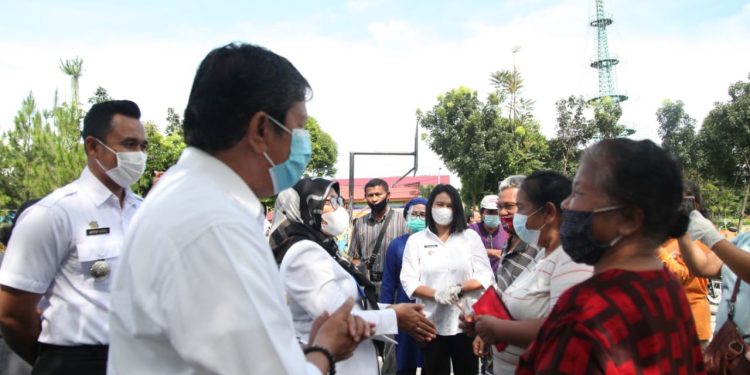 Wakil Walikota Siantar Monitoring Penyaluran JPS di Siantar Selatan Wakil Walikota Siantar Monitoring Penyaluran JPS di Siantar Selatan