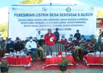 Bupati Taput Resmikan Listrik Masuk 9 Dusun di Desa Torhonas