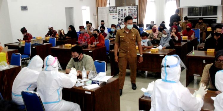Sebelum Berangkat ke MTQ Sumut, 56 Kafilah Siantar Jalani Rapid Test
