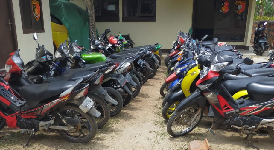 Grebek Judi Dadu, Polisi Amankan Puluhan Sepedamotor, Pelaku dalam Pencarian