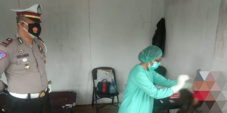 Tertangkap di Pos Penyekatan Sitinjo, Satu Warga Karo Positif Covid Terpaksa Putar Balik Tertangkap di Pos Penyekatan Sitinjo, Satu Warga Karo Positif Covid Terpaksa Putar Balik