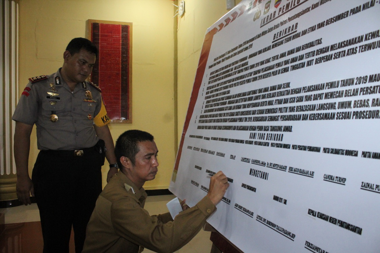 Deklarasi Pemilu Damai Bersama Lintas Komunitas dan Parpol di Siantar